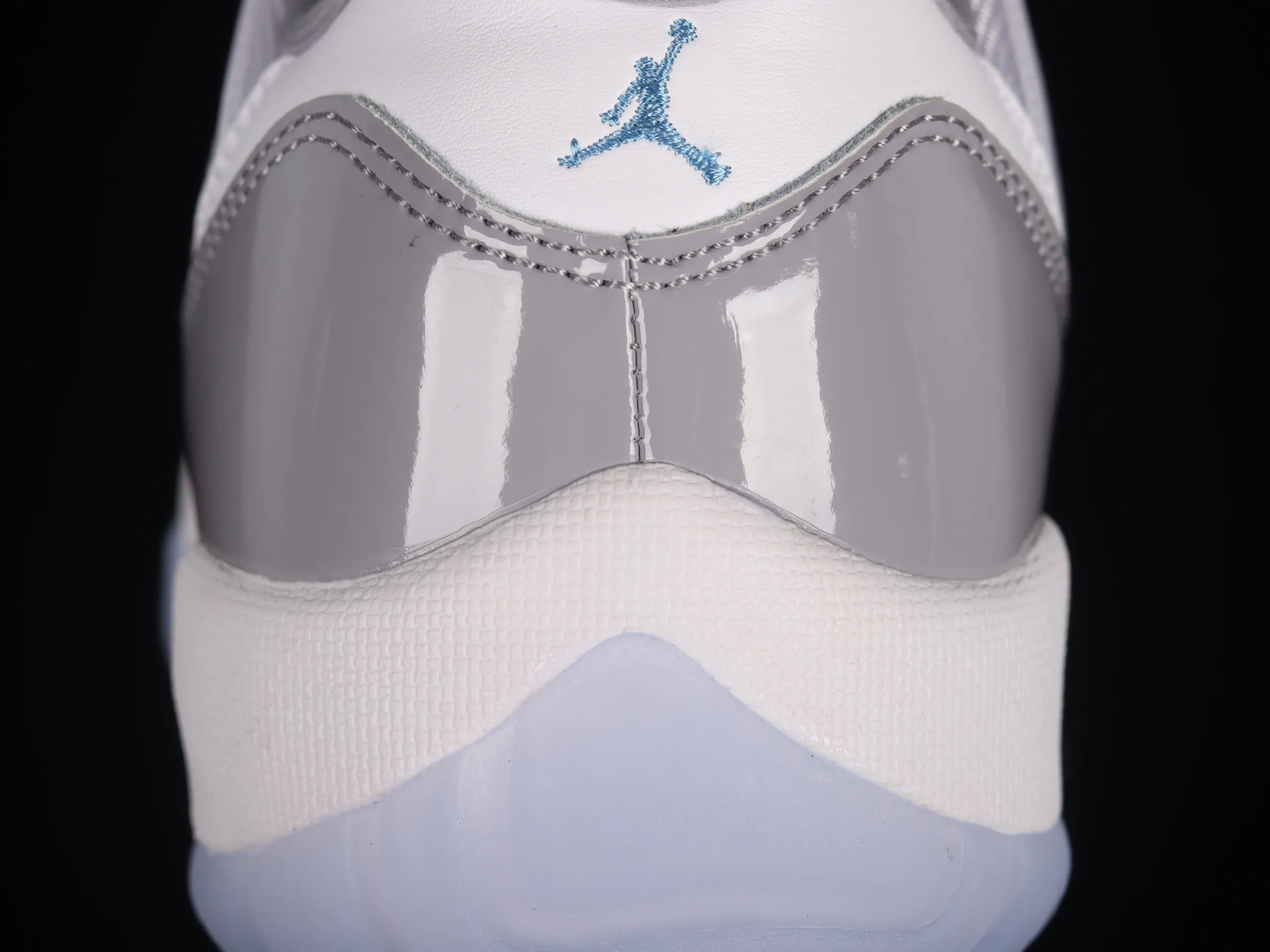 All categories Air Jordan Jordan series basketball shoes Air Jordan 11 pure original version Air Jordan 11 Low "Cement Grey" AJ11 Joe 11 cool gray low-top basketball shoes AV2187-140